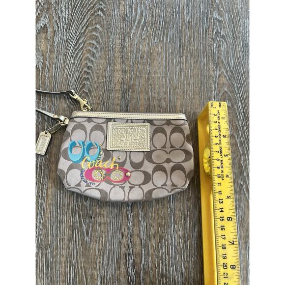 Vintage Coach Wristlet Limited Edition NWOT - Picture 8 of 11